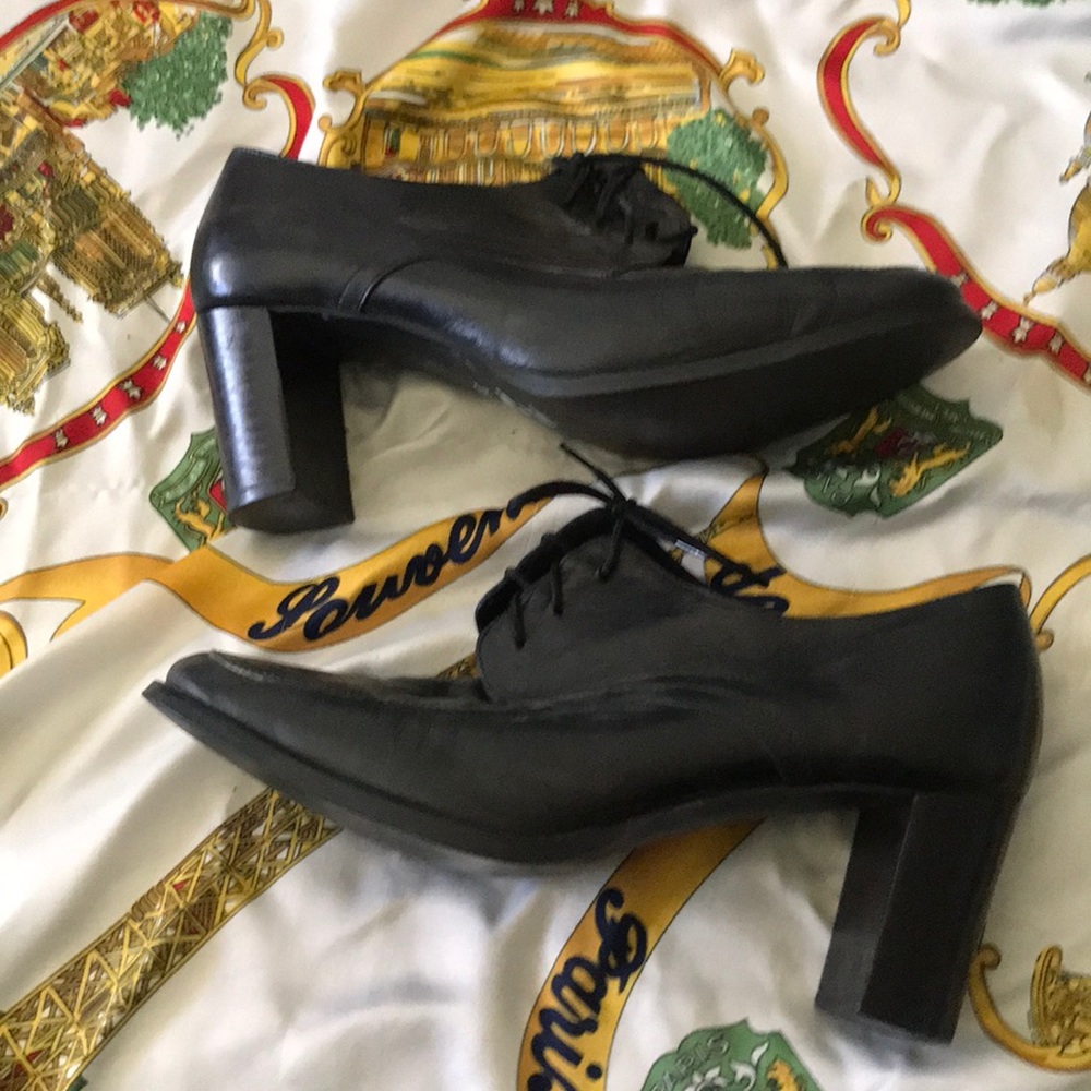 ✨Cute✨Italian Leather Oxford Heels by Manfielo